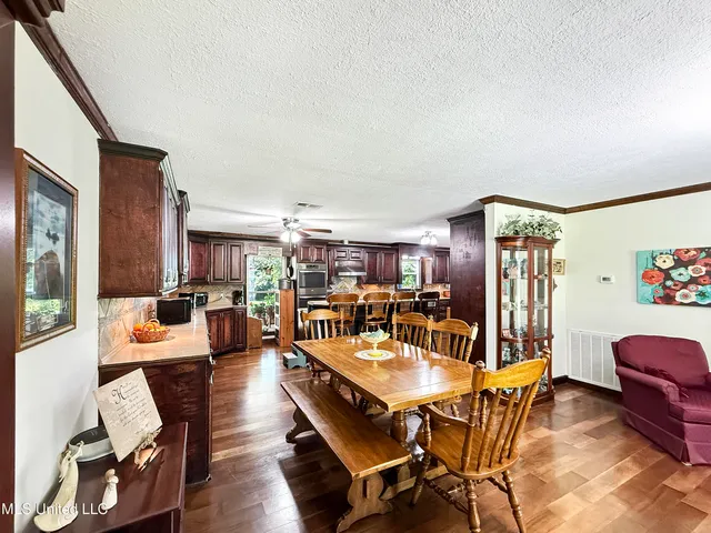 $399,000 | 587 Shivers Road, Newhebron, MS 39140