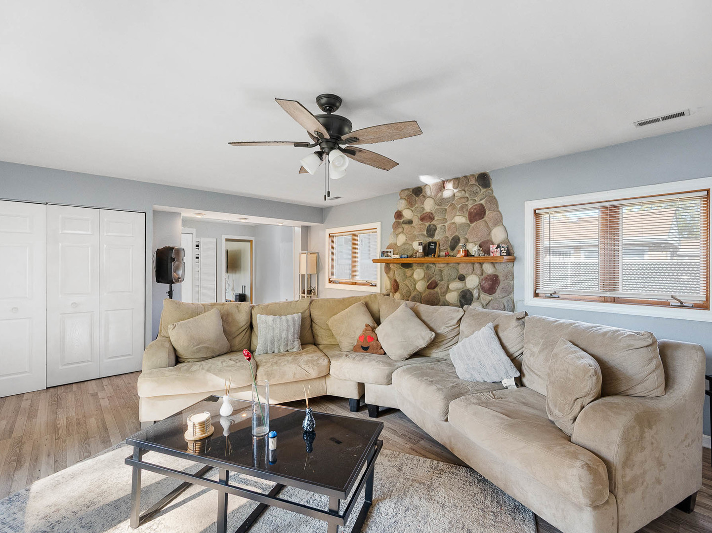17057 Park Avenue Lansing, IL 60438 - Photo 11 of 17 a living room with furniture and a large window
