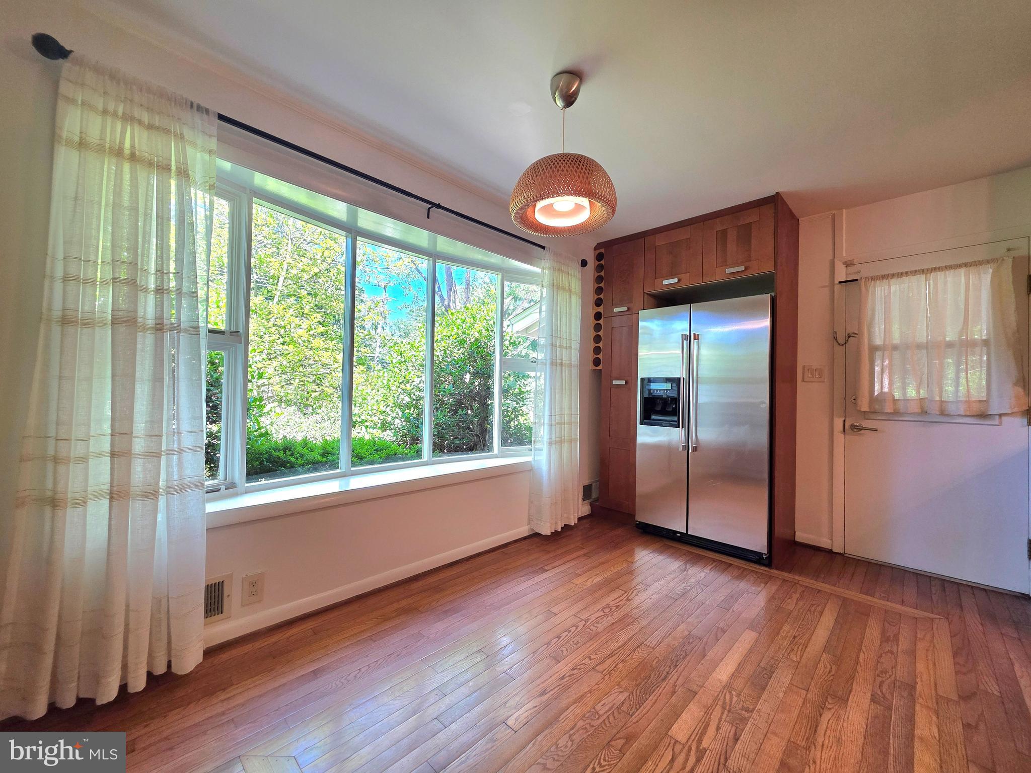 2215 Collingwood Road Alexandria, VA 22308 - Photo 5 of 40