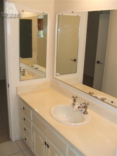 71 Kanan Road Oak Park, CA 91377 - Photo 14 of 22 Additional Photo