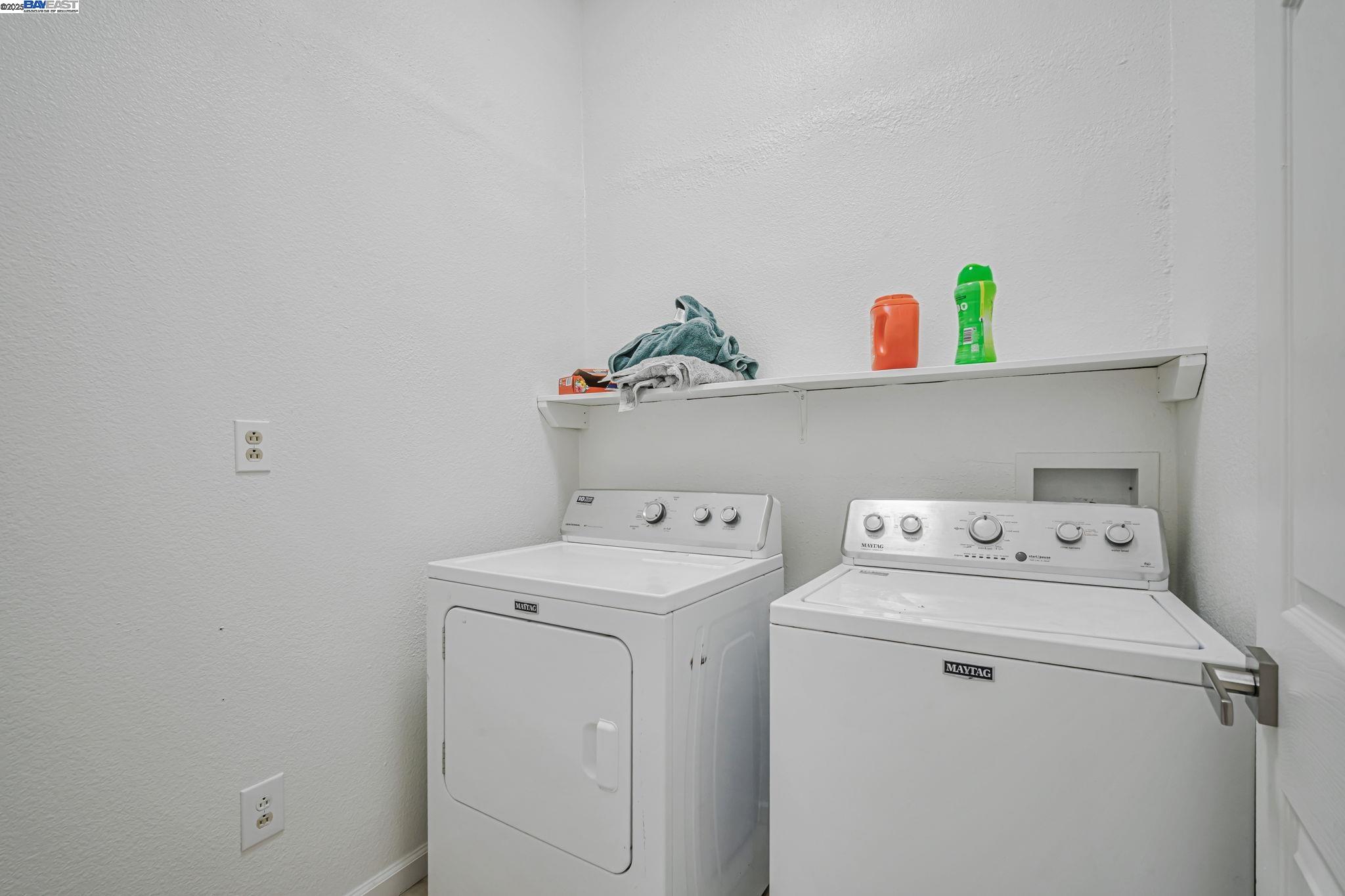 3920 Gravenstein Highway South Sebastopol, CA 95472 - Photo 33 of 48 a utility room with dryer and washer