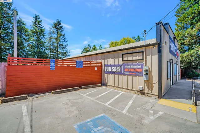 $788,888 | 3920 Gravenstein Highway South, Sebastopol, CA 95472