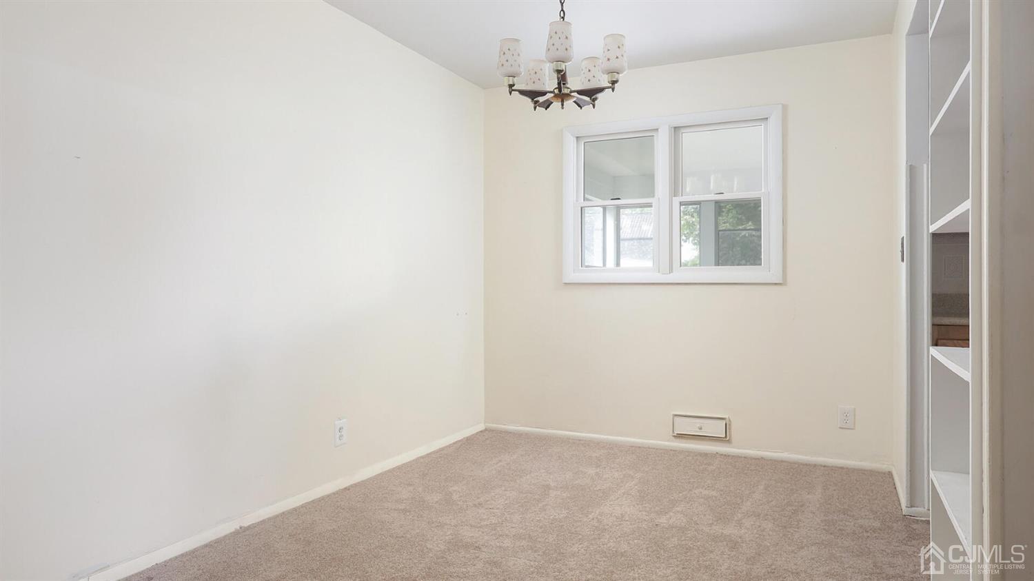 379 Dukes Road Colonia, NJ 07067 - Photo 6 of 20 Gallery Image 6