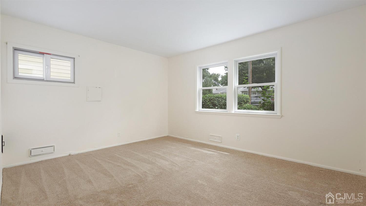 379 Dukes Road Colonia, NJ 07067 - Photo 10 of 20 Gallery Image 10