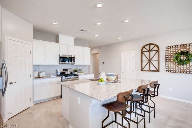 2129 Rio Rancho Pointe Place, Unit L52 Henderson, NV 89002 - Photo 9 of 28 Gallery Image 9