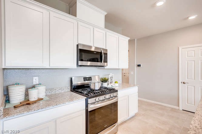 2129 Rio Rancho Pointe Place, Unit L52 Henderson, NV 89002 - Photo 10 of 28 Gallery Image 10