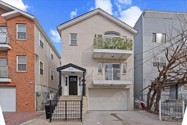 $4,500 | 92 Armstrong Avenue, Unit 1, Jersey City, NJ 07305