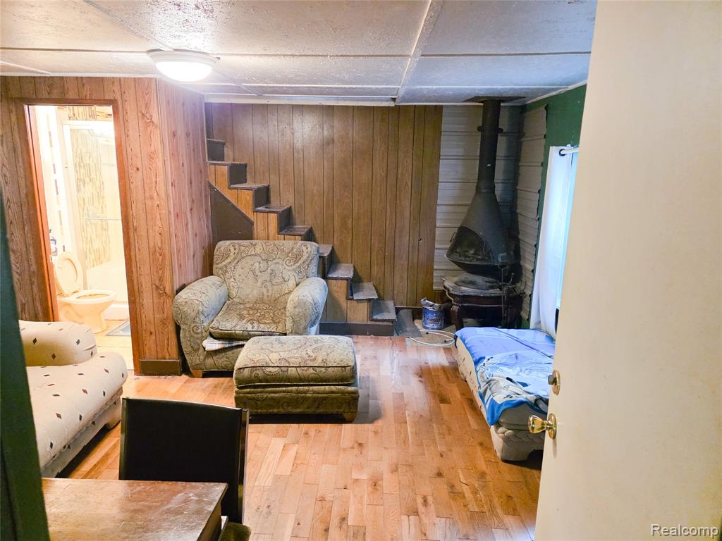 1632 Woodfield Road Ortonville, MI 48462 - Photo 3 of 7