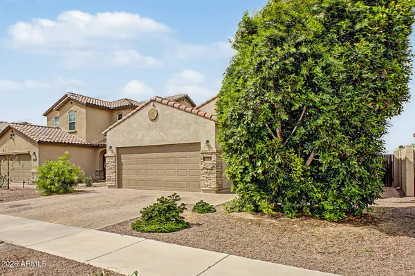 $528,785 | 614 West Kerry Lane, Phoenix, AZ 85027