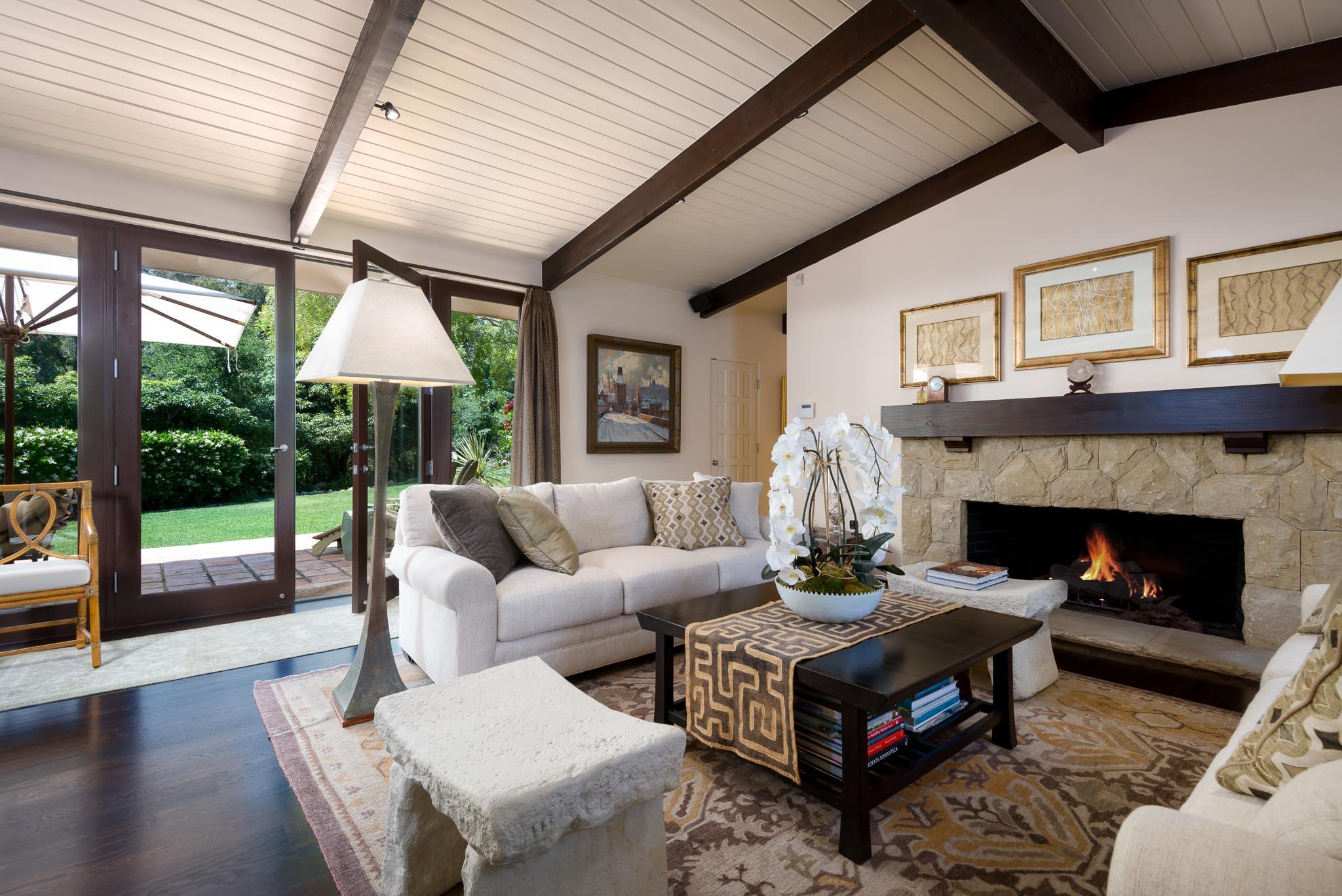2866 East Valley Road Montecito, CA 93108 - Photo 2 of 25 LivingRoom