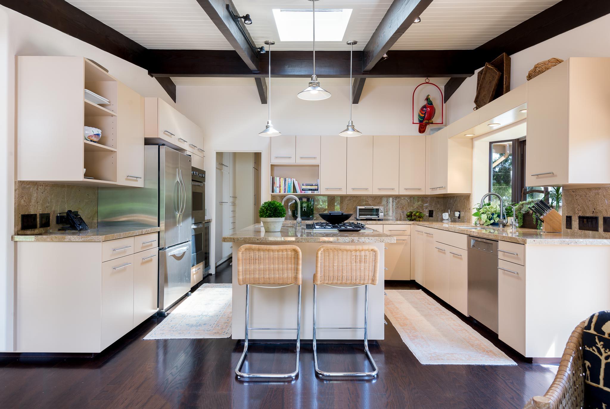 2866 East Valley Road Montecito, CA 93108 - Photo 5 of 25 Kitchen