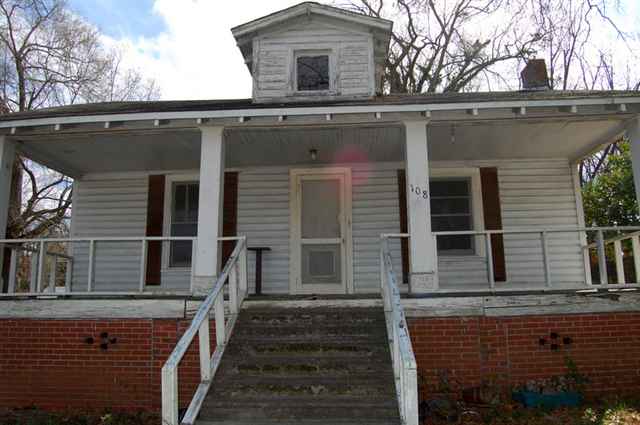 108 Pine Street Union, SC 29379 - Photo 1 of 20 Gallery Image 1