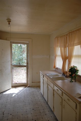 108 Pine Street Union, SC 29379 - Photo 5 of 20 Gallery Image 5