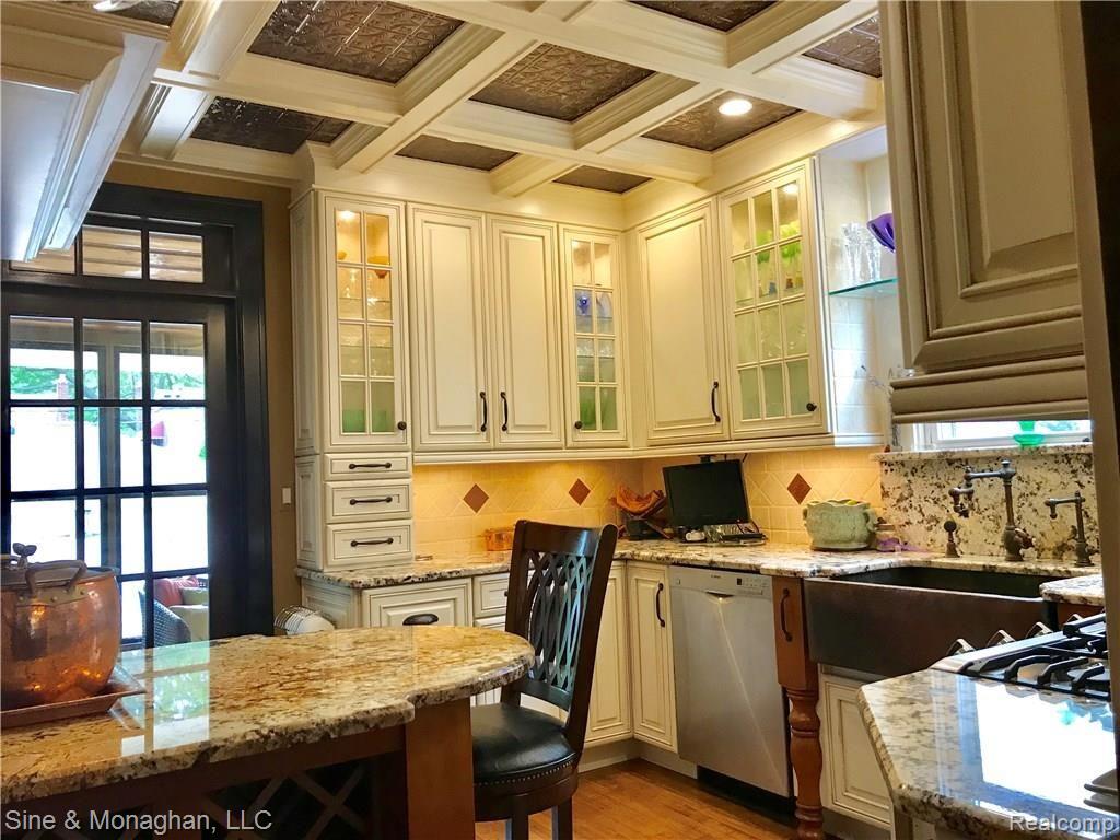2127 Hawthorne Road Grosse Pointe, MI 48236 - Photo 20 of 84 IMG_0903.jpg