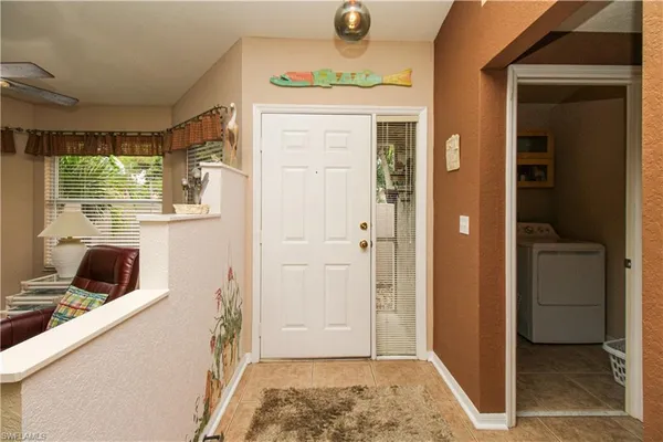 $4,000 | 306 Emerald Bay Circle, Unit J8, Naples, FL 34110