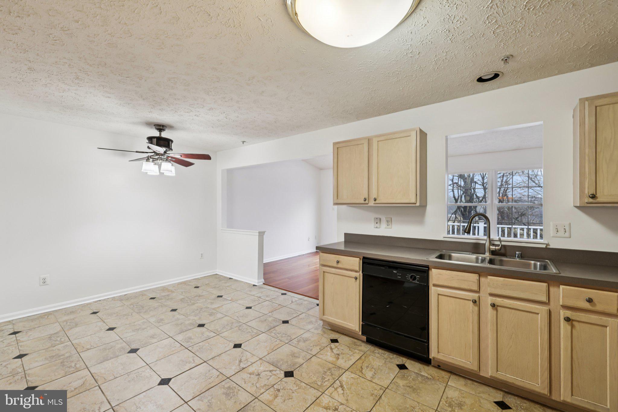 159 Carolstowne Road Reisterstown, MD 21136 - Photo 14 of 41