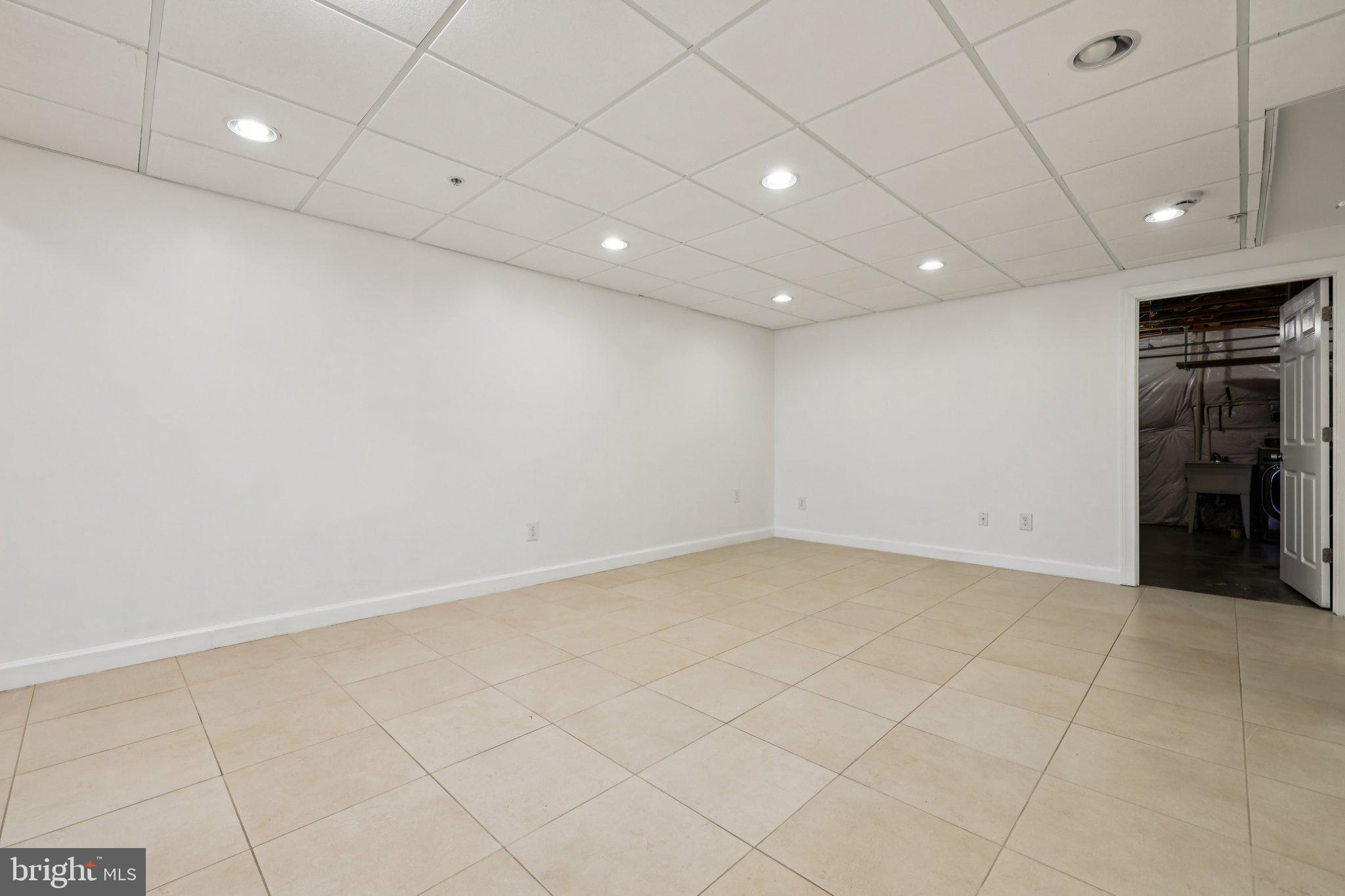 159 Carolstowne Road Reisterstown, MD 21136 - Photo 27 of 41