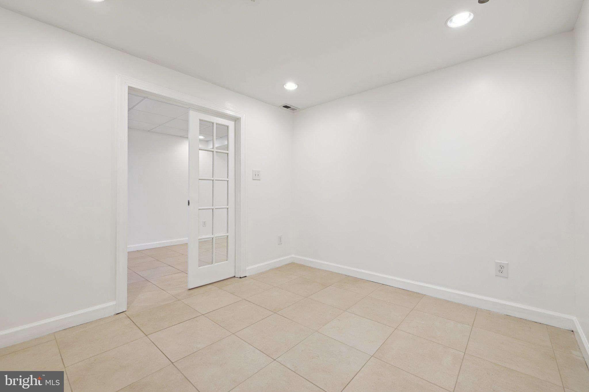 159 Carolstowne Road Reisterstown, MD 21136 - Photo 33 of 41