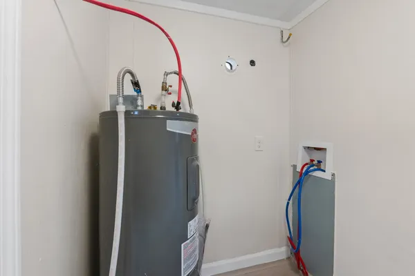 $1,500 | 10507 Tarantula Court, Leander, TX 78641