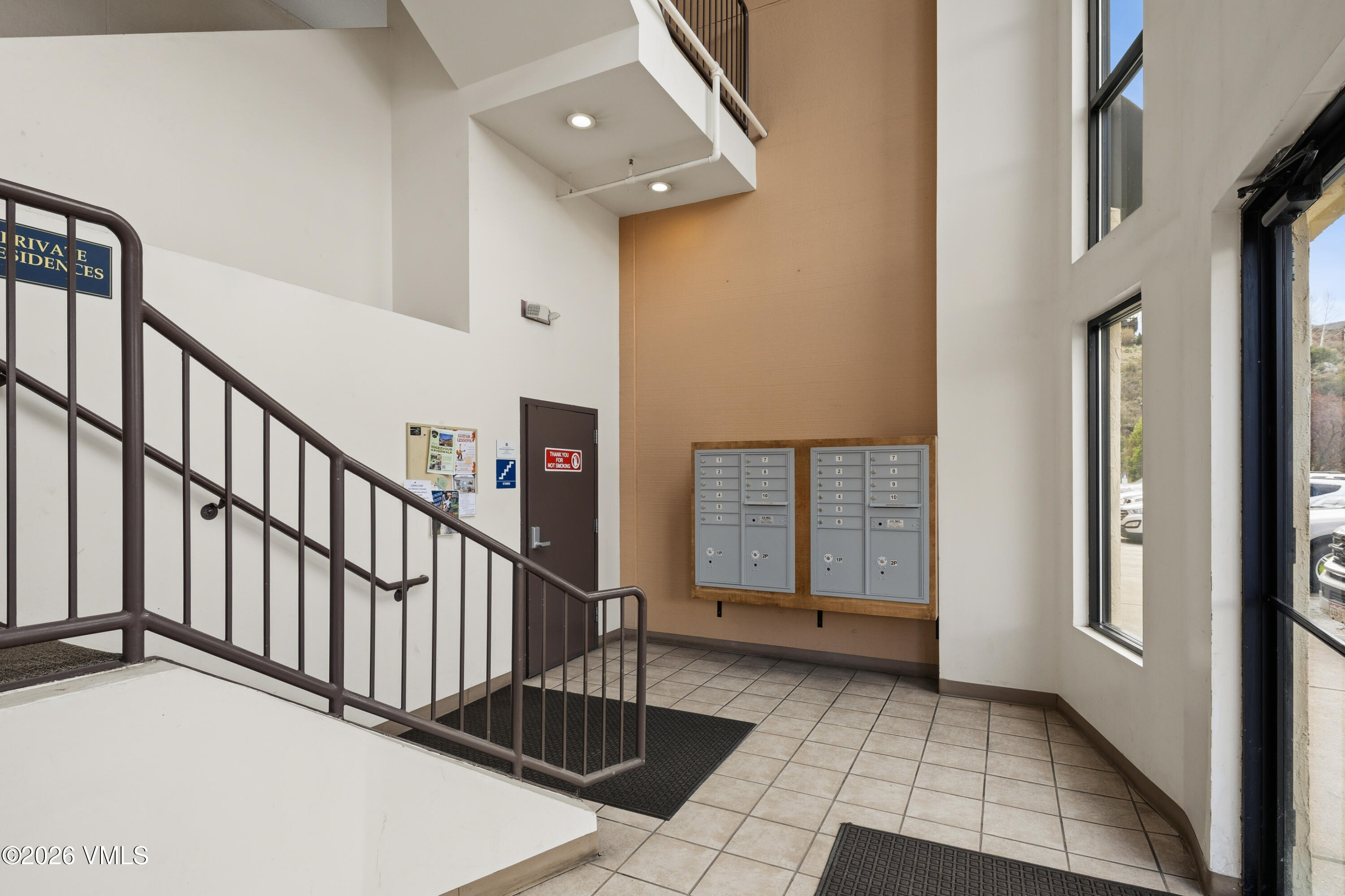 34295 Highway 6, Unit 213 Edwards, CO 81632 - Photo 44 of 47 Indoor stairs