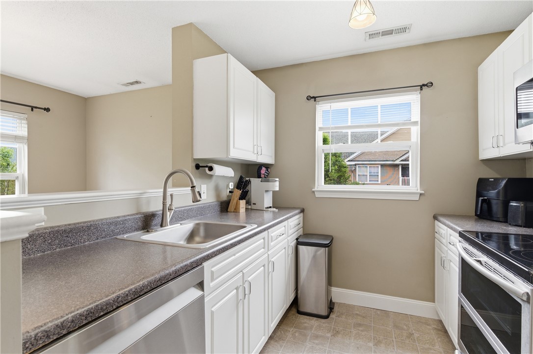 114 Mill Street, Unit 303 Woonsocket, RI 02895 - Photo 3 of 37