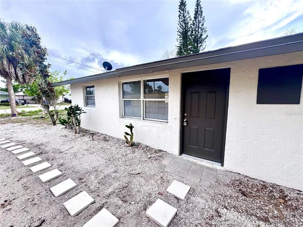$1,295 | 116 12th Street West, Palmetto, FL 34221