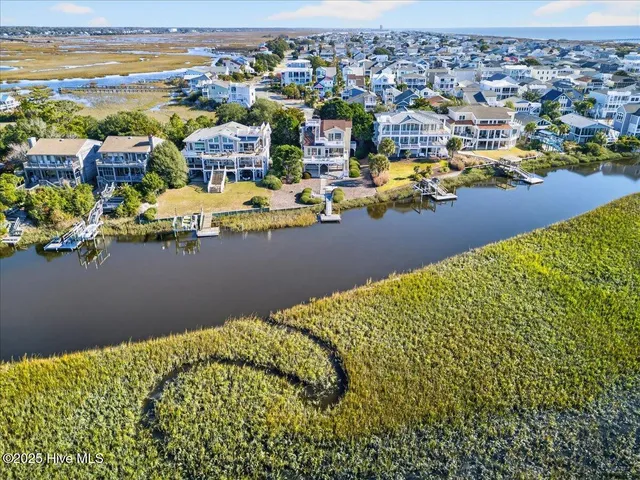 $2,300,000 | 320 40th Street, Sunset Beach, NC 28468