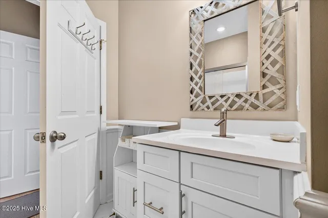 $2,300,000 | 320 40th Street, Sunset Beach, NC 28468