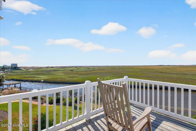 $2,300,000 | 320 40th Street, Sunset Beach, NC 28468