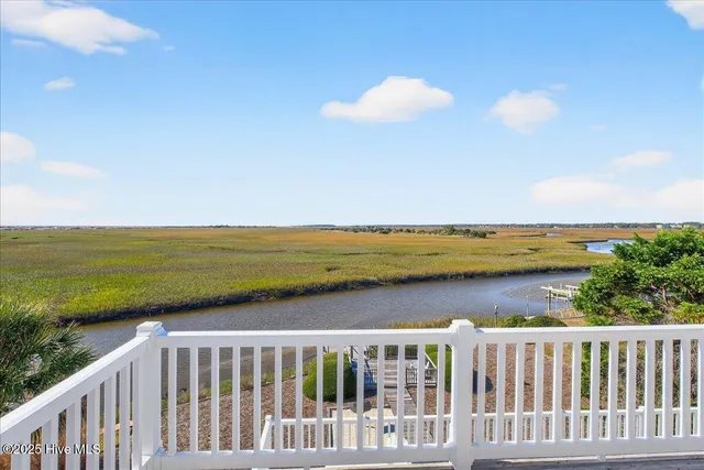 $2,300,000 | 320 40th Street, Sunset Beach, NC 28468