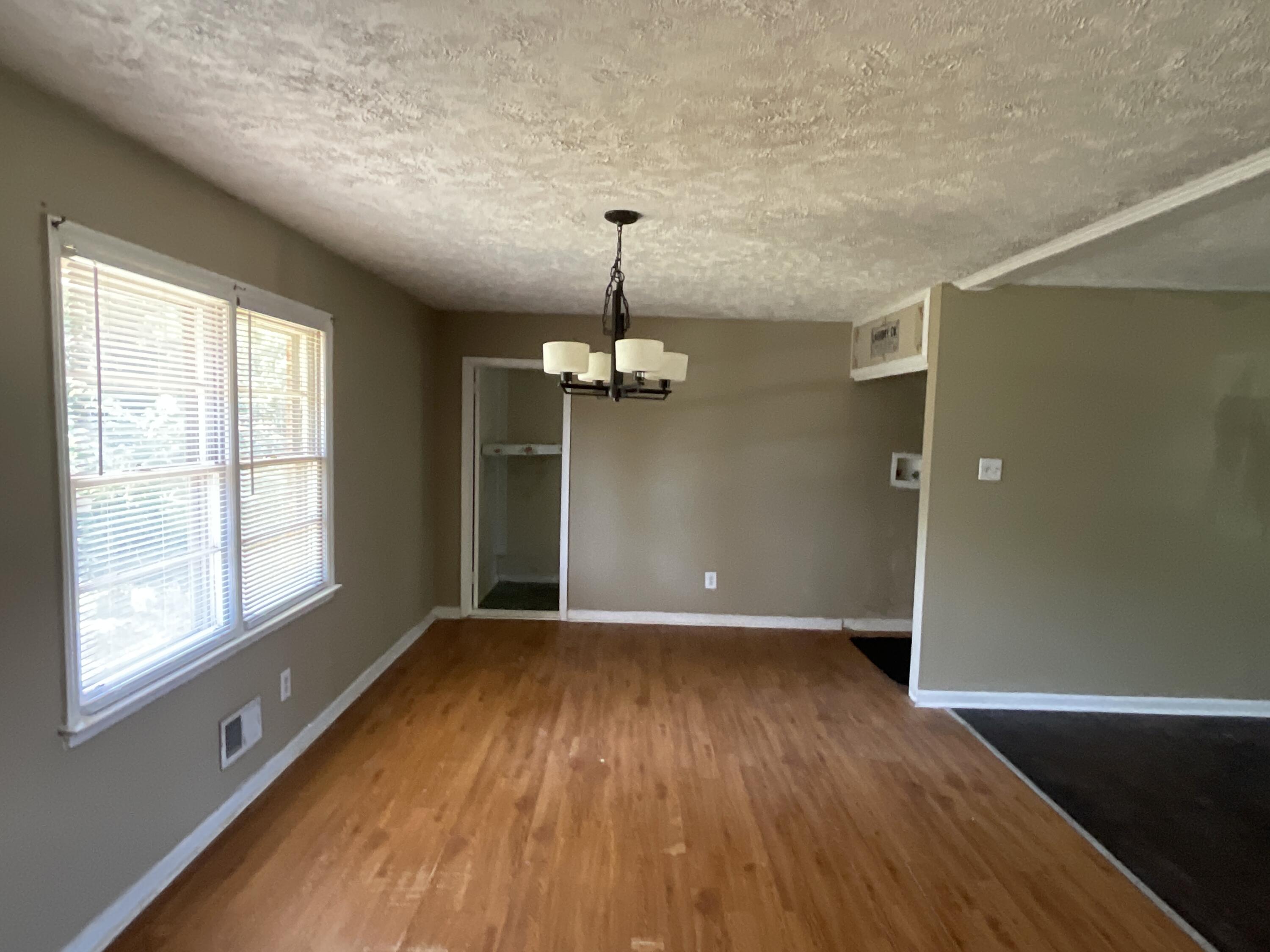 1421 Wapoo Drive North Augusta, SC 29841 - Photo 2 of 10 Dining Area