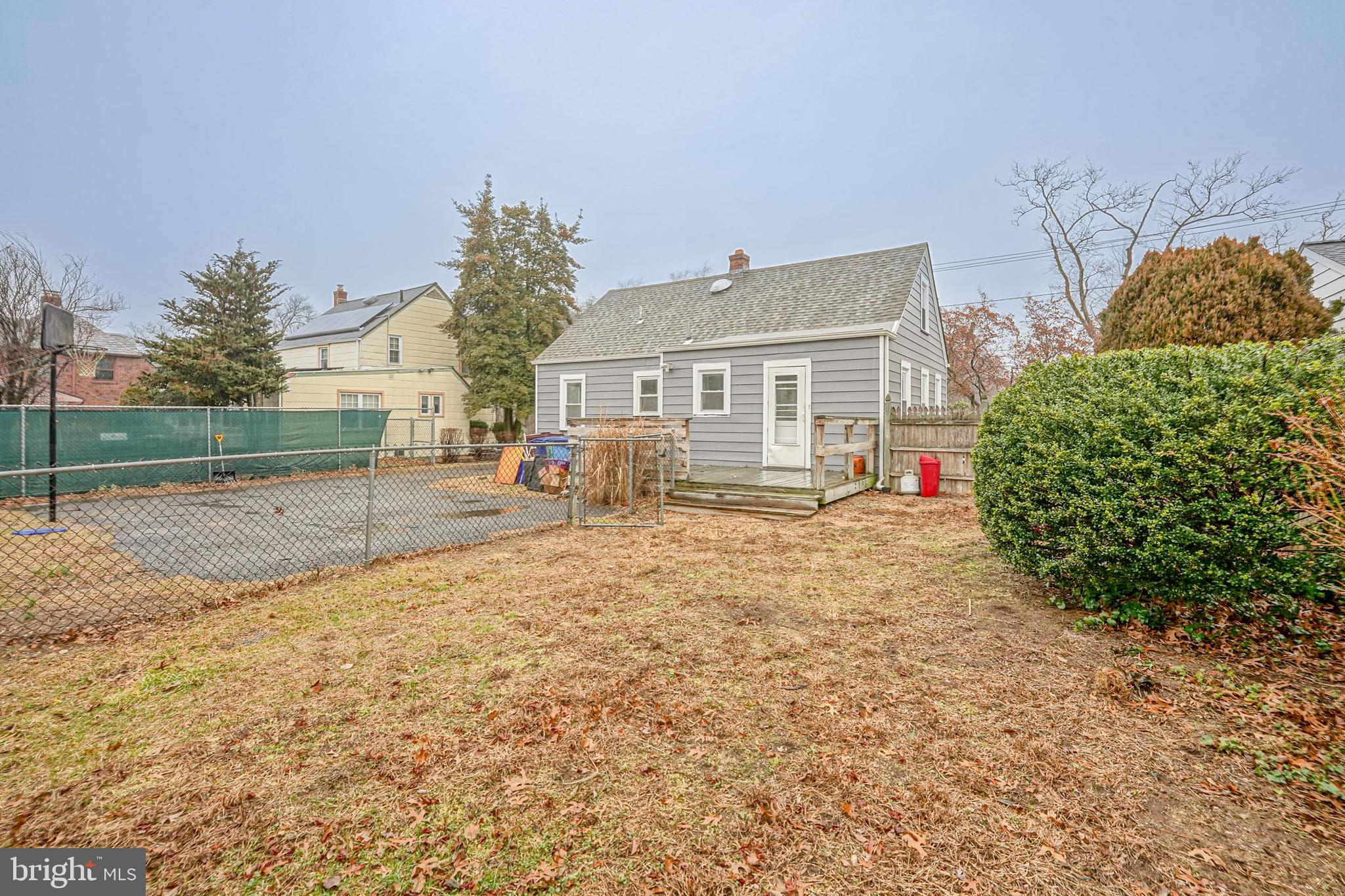 872 Bridgeboro Street Riverside, NJ 08075 - Photo 3 of 19 Rear Yard View