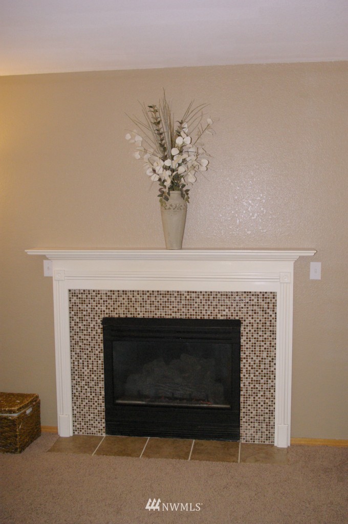 5913 Compton Loop Southeast Lacey, WA 98513 - Photo 8 of 17 Gallery Image 8