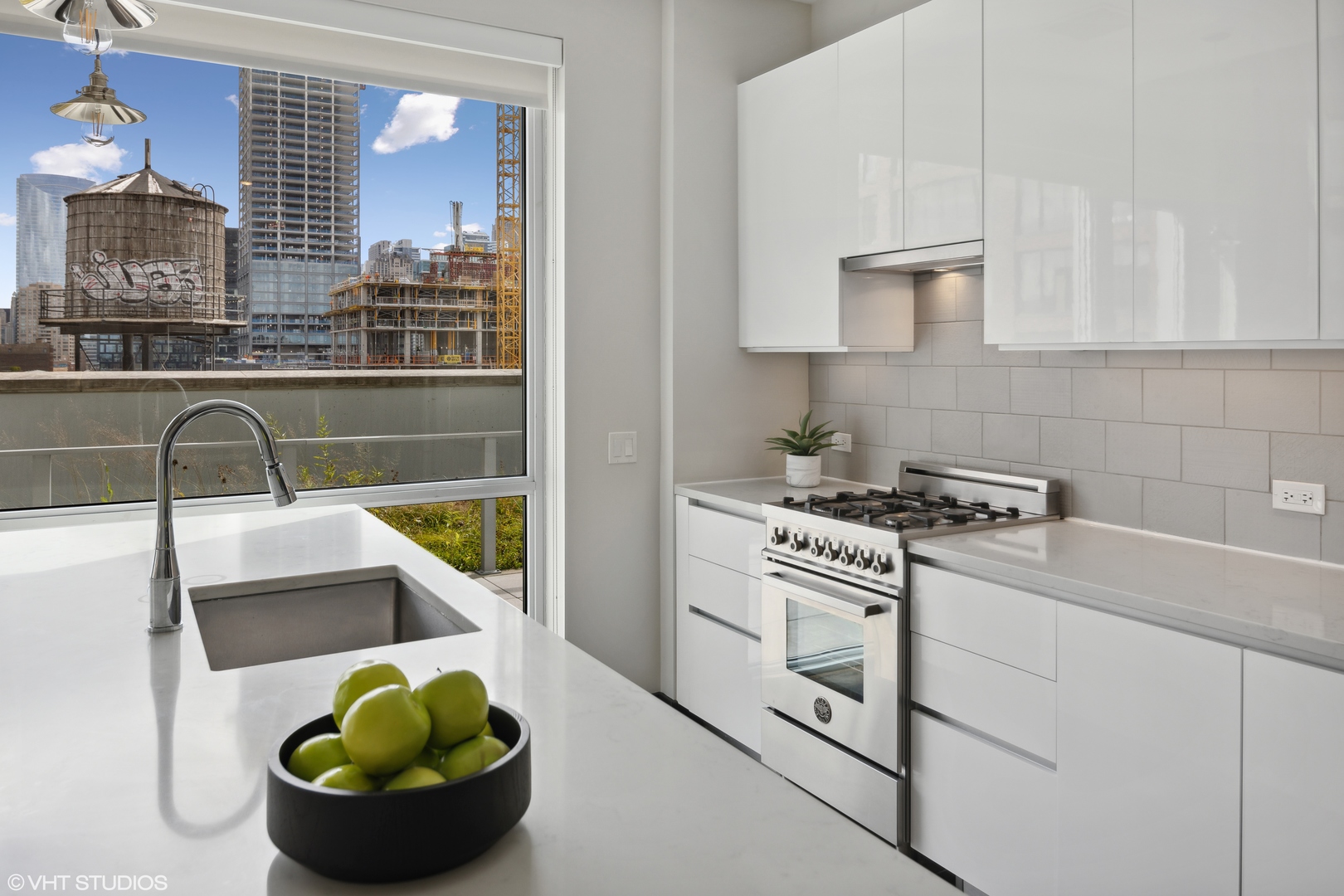 171 North Aberdeen Street, Unit 606 Chicago, IL 60607 - Photo 8 of 25