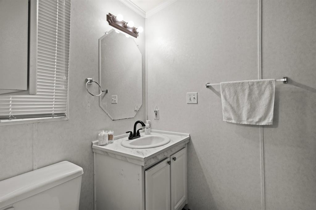 8155 Nasturtium Road Ore City, TX 75683 - Photo 25 of 37