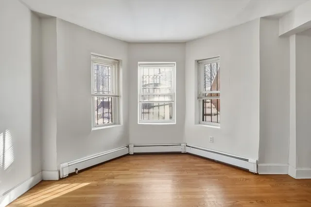 $2,200 | 2989 Washington Street, Unit 1, Boston, MA 02119