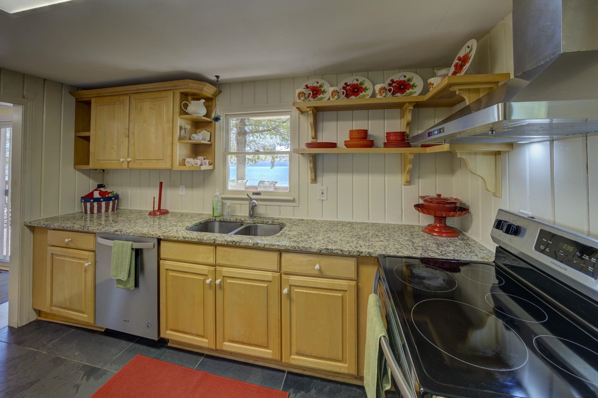 488 South Stony Point Road Suttons Bay, MI 49682 - Photo 14 of 41