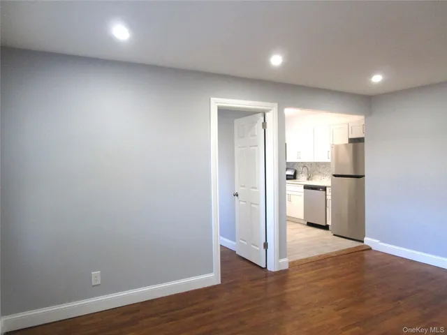 $249,000 | 324 Post Avenue, Unit 12F, Westbury, NY 11590