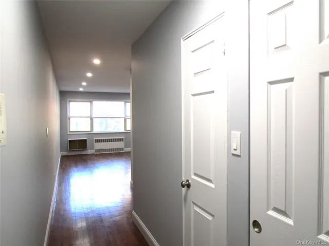 $249,000 | 324 Post Avenue, Unit 12F, Westbury, NY 11590