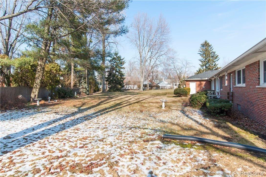 90 Willison Road Grosse Pointe, MI 48236 - Photo 41 of 41 39.jpg
