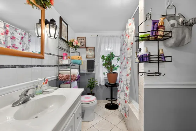 $539,000 | 5250 West Drummond Place, Chicago, IL 60639