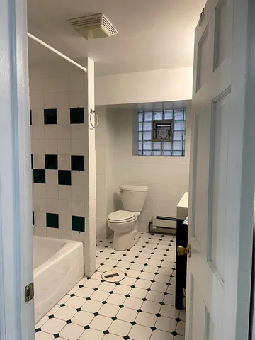 $539,000 | 5250 West Drummond Place, Chicago, IL 60639