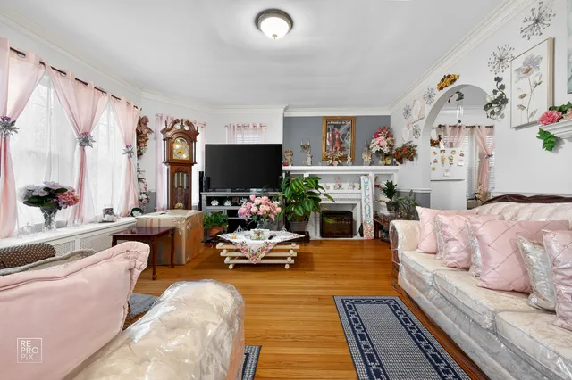 $539,000 | 5250 West Drummond Place, Chicago, IL 60639