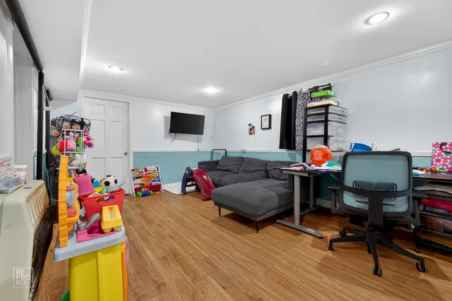 $539,000 | 5250 West Drummond Place, Chicago, IL 60639