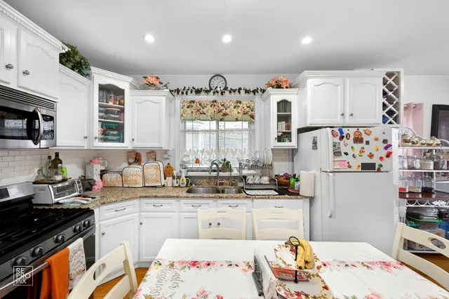 $539,000 | 5250 West Drummond Place, Chicago, IL 60639