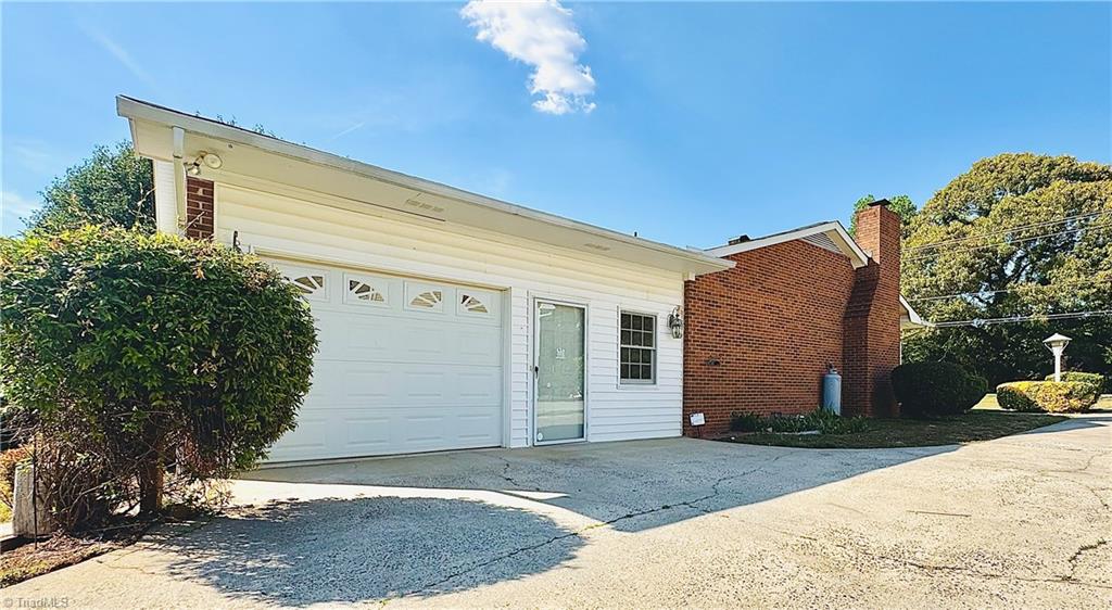 1867 Hickory Tree Road Winston-Salem, NC 27127 - Photo 26 of 31