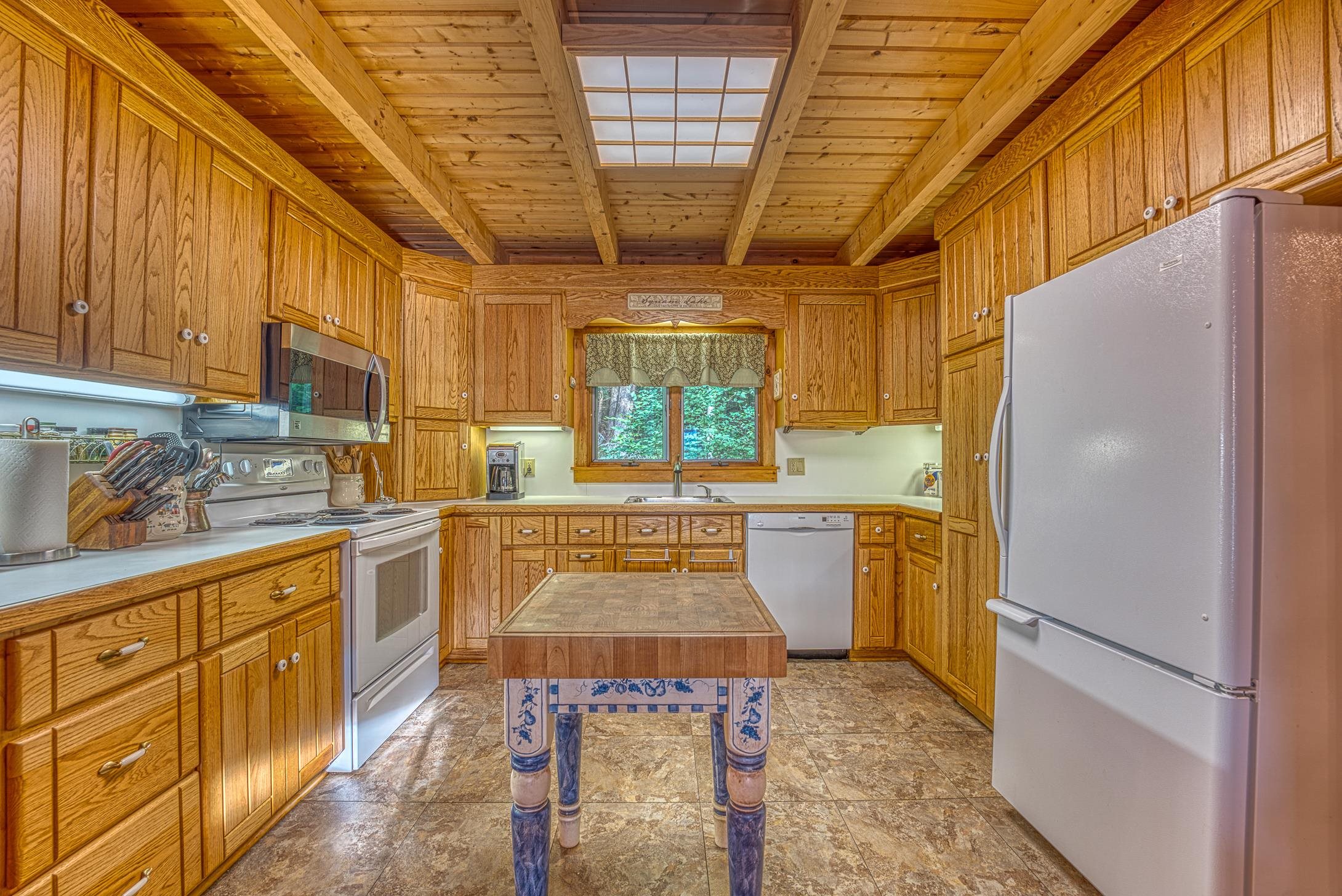 11 Squamasee Road Holderness, NH 03245 - Photo 9 of 46