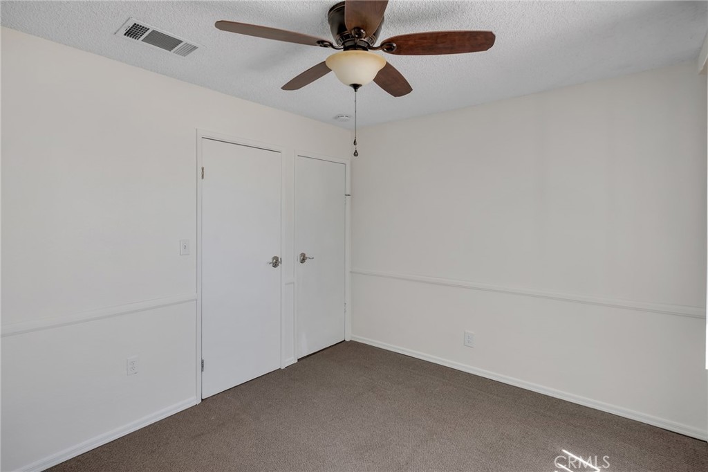 12736 Oasis Road Pinon Hills, CA 92372 - Photo 19 of 33 a view of an empty room
