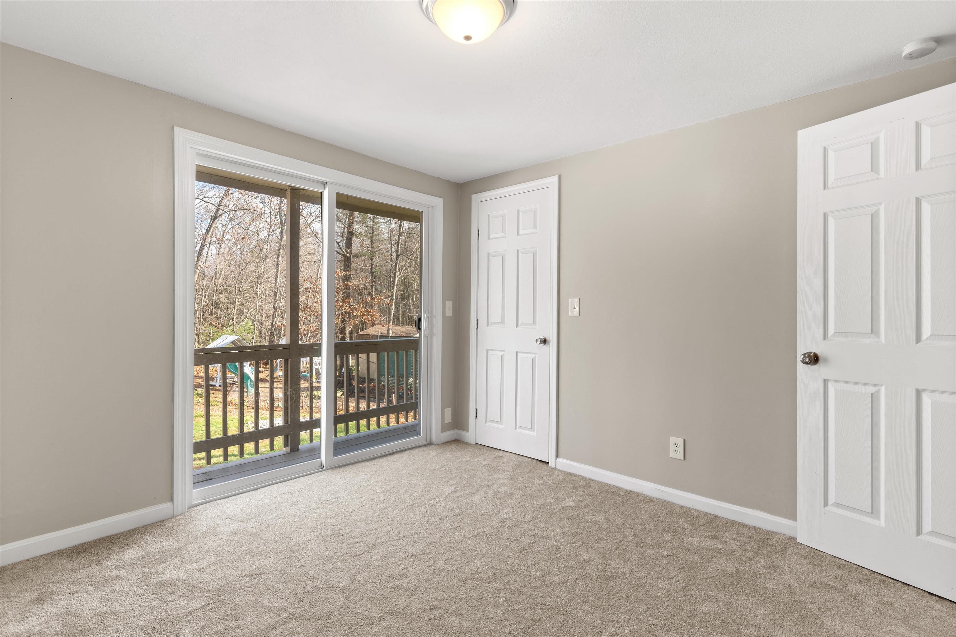 298 Wash Pond Road Hampstead, NH 03841 - Photo 31 of 40