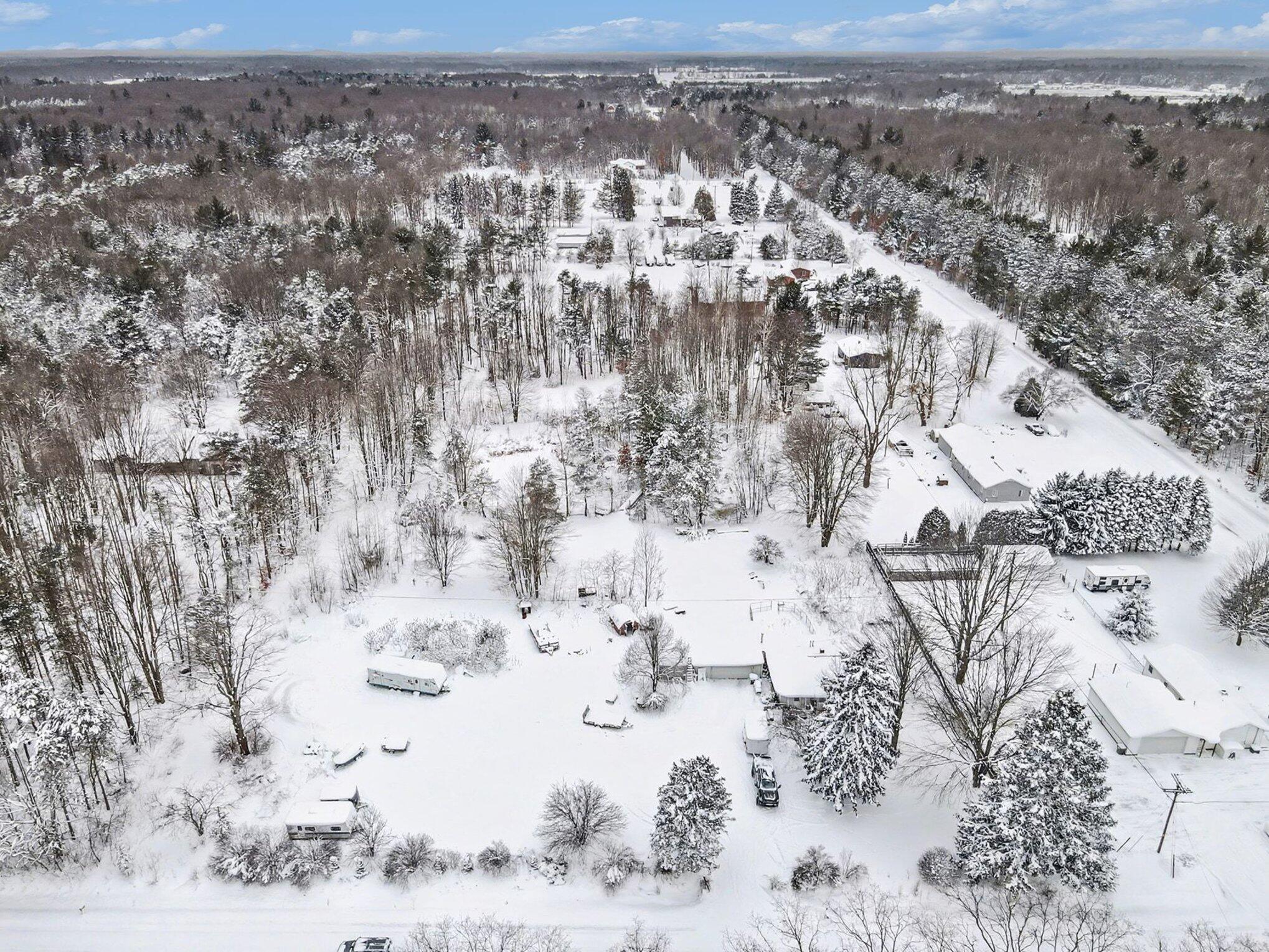 4249 South Hilton Park Road Fruitport, MI 49415 - Photo 30 of 36 021_dji_0519_640